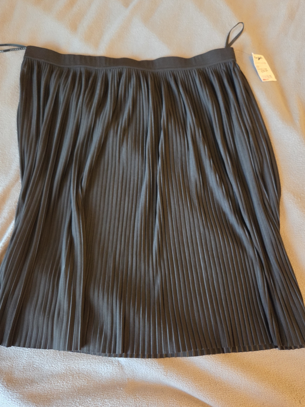 Ivanka Trump Pleated Midi Skirt in Black
